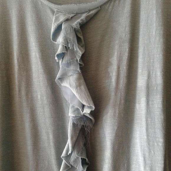 💥3/$20 Beautiful ruffled and frayed tank sz.3x - Picture 4 of 5